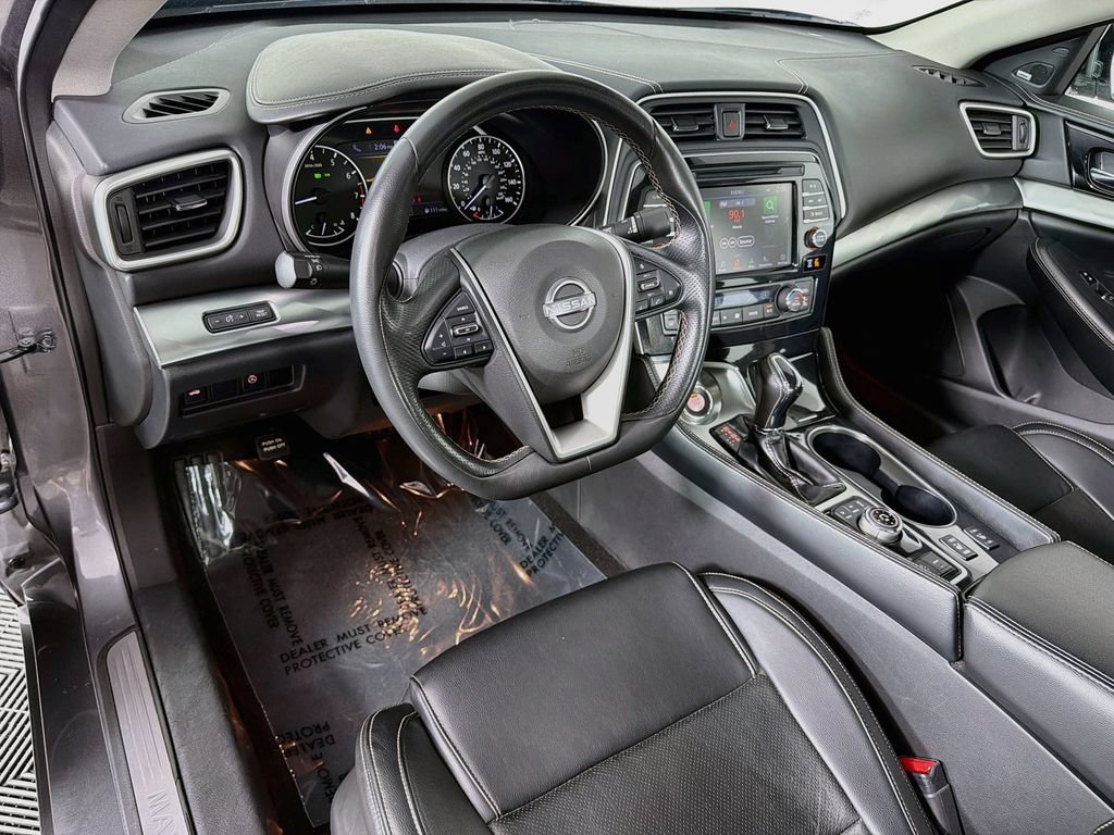 Used 2023 Nissan Maxima SL FWD image 9