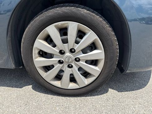 Used 2015 Nissan Sentra SV FWD image 6