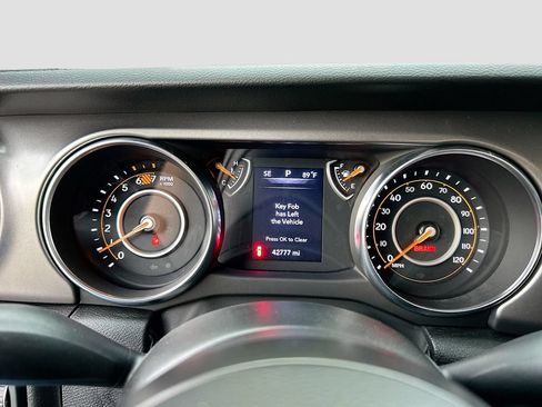 Used 2023 Jeep Wrangler Sport AWD/4WD image 36