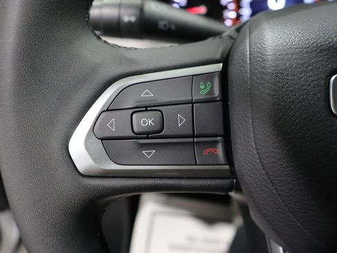 Used 2025 Jeep Compass Limited AWD/4WD image 37