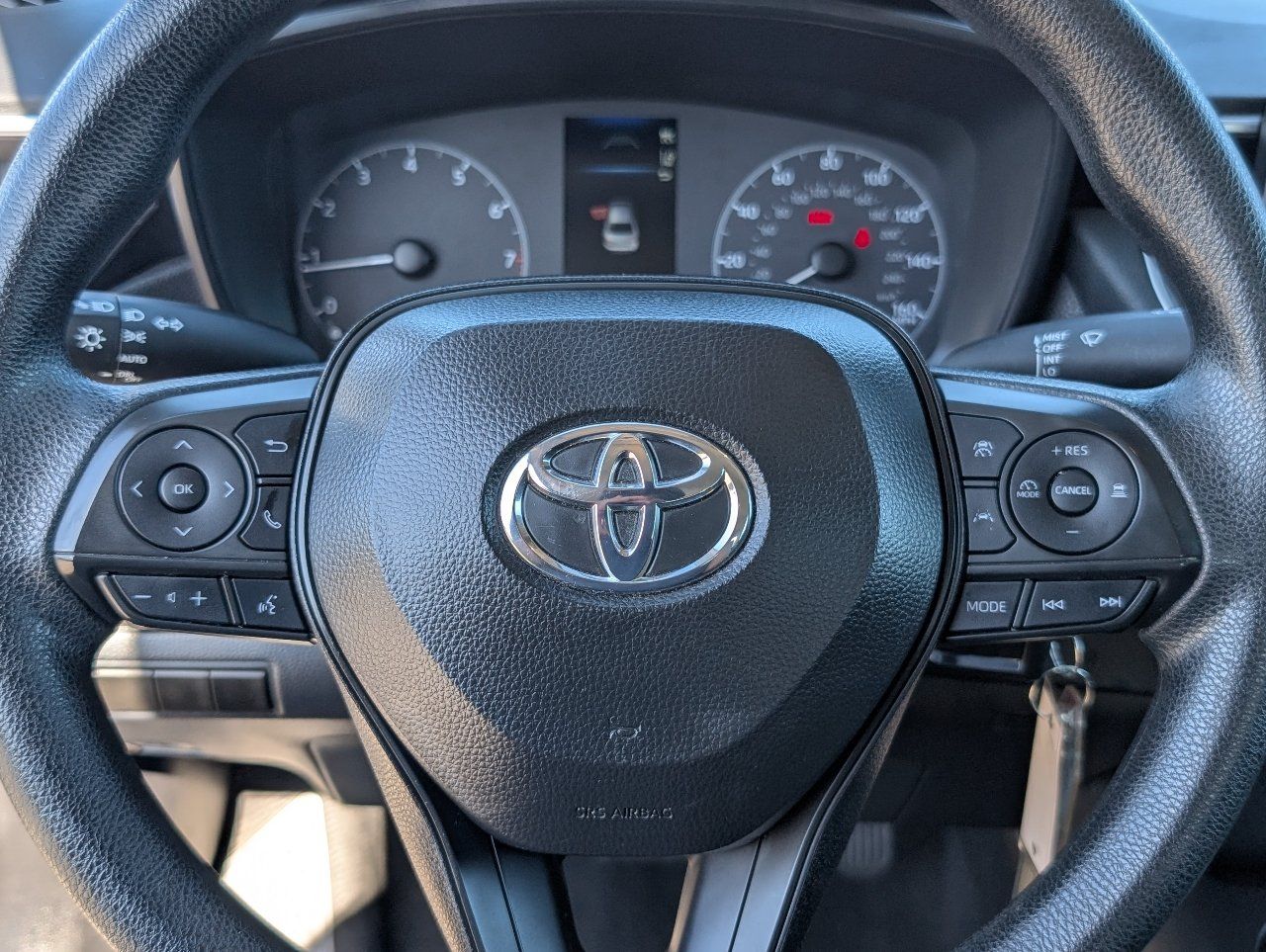Used 2024 Toyota Corolla LE FWD image 18