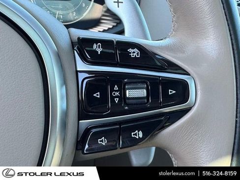 Used 2021 Aston Martin DBX AWD/4WD image 24