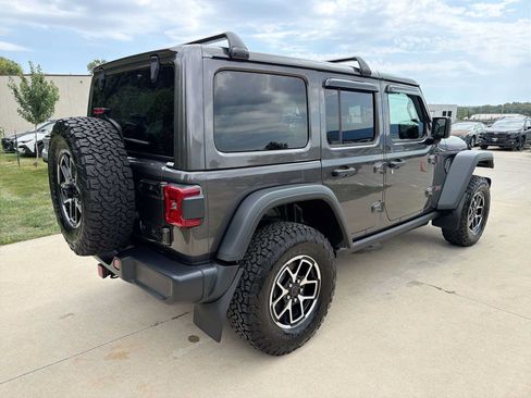 Used 2026 Jeep Wrangler Unlimited Rubicon AWD/4WD image 6