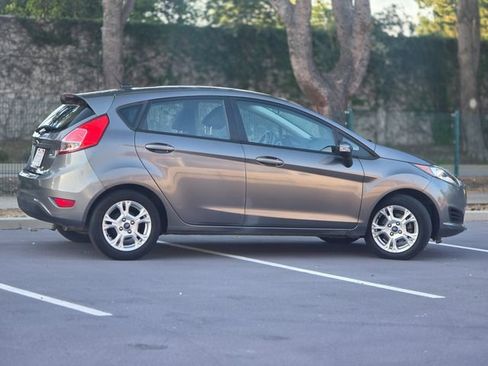 Used 2014 Ford Fiesta SE FWD image 5