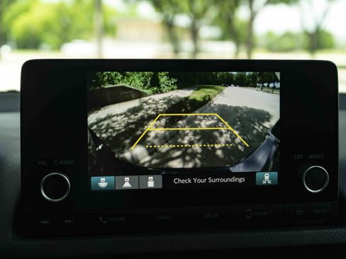 Used 2025 Honda Civic Sport image 31