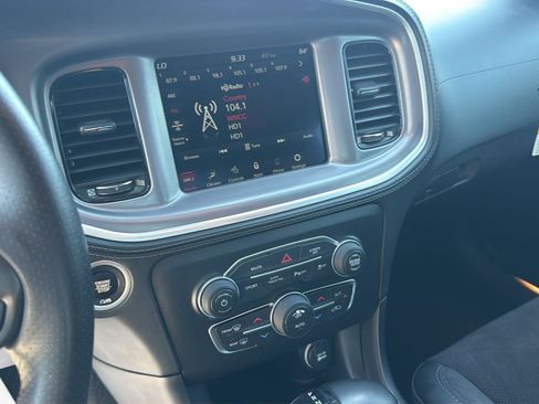 Used 2022 Dodge Charger R/T w/ Plus Group RWD image 16