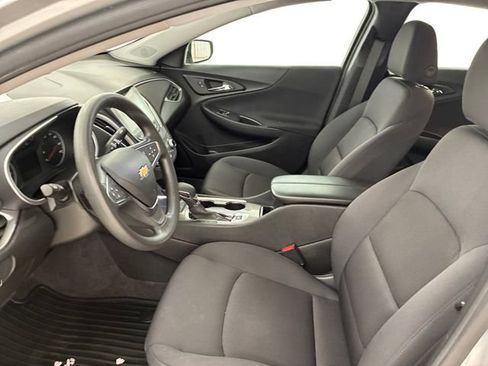 Certified 2022 Chevrolet Malibu LT FWD image 12
