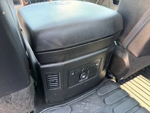 Used 2018 RAM 3500 Laramie w/ Snow Chief Group AWD/4WD image 28