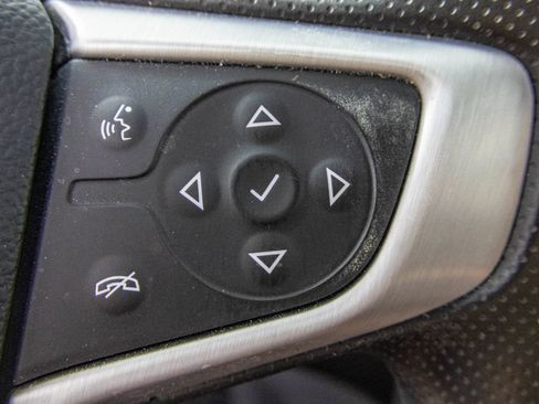 Used 2023 GMC Terrain SLE w/ Driver Convenience Package FWD image 34