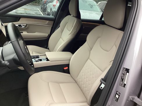 Used 2026 Volvo XC90 B6 Plus w/ Protection Package Premier AWD/4WD image 15