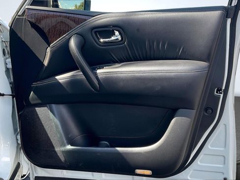 Used 2017 Nissan Armada SL image 24