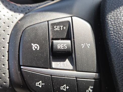 Used 2023 Ford Escape ST-Line AWD/4WD image 11
