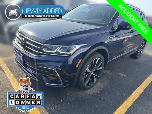 Used 2024 Volkswagen Tiguan SEL R-Line w/ MDO Package, Two-Row AWD/4WD image 1