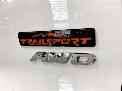 Used 2022 Honda Pilot TrailSport image 9