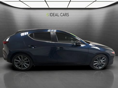 Used 2022 MAZDA MAZDA3 s FWD image 4