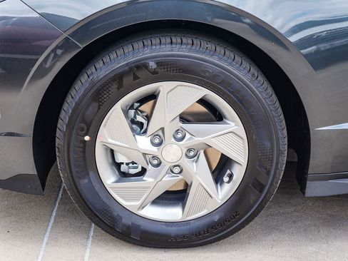 Certified 2025 Hyundai Sonata SE FWD image 9