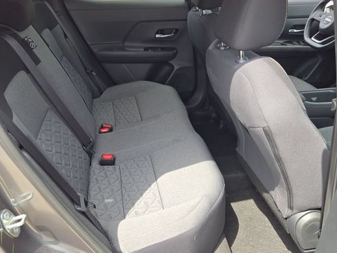 Used 2026 Nissan Kicks SV w/ SV Premium Package AWD/4WD image 8
