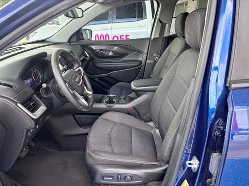 Used 2022 GMC Terrain SLE w/ Driver Convenience Package FWD image 18