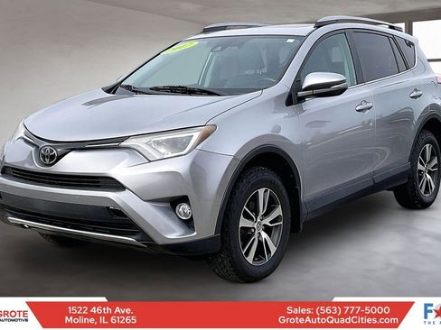 Used 2017 Toyota RAV4 XLE w/ Plus Extra Value Package AWD/4WD image 1