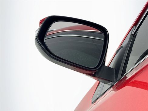 Used 2015 Toyota RAV4 XLE image 5