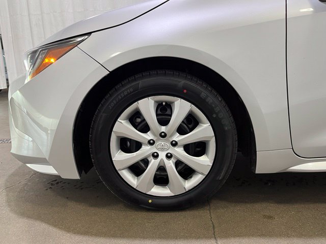 Used 2023 Toyota Corolla LE w/ Carpet Mat Package (TMS) FWD image 23