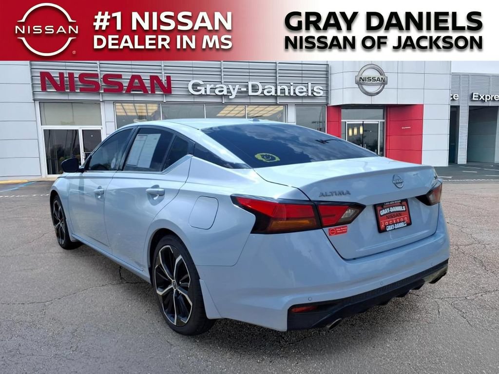 Used 2024 Nissan Altima 2.5 SR FWD image 5