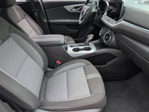 Used 2025 Chevrolet Blazer LT FWD image 30