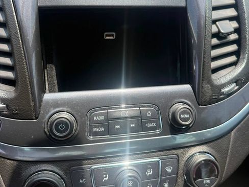 Used 2018 Chevrolet Impala LT FWD image 16
