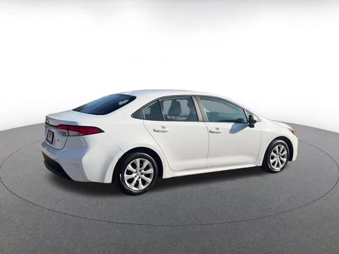 Used 2025 Toyota Corolla LE image 14