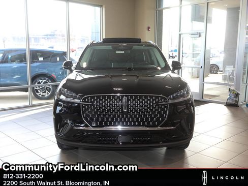 New 2026 Lincoln Aviator AWD image 9