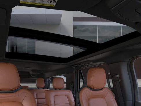 New 2023 Lincoln Navigator L Reserve image 22