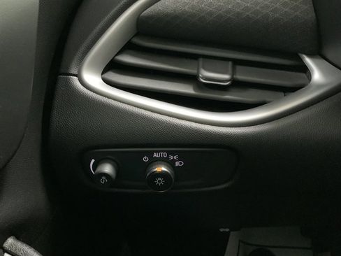 Used 2023 Chevrolet Malibu LT image 31