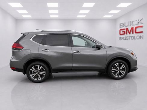 Used 2019 Nissan Rogue SV w/ Premium Package AWD/4WD image 8