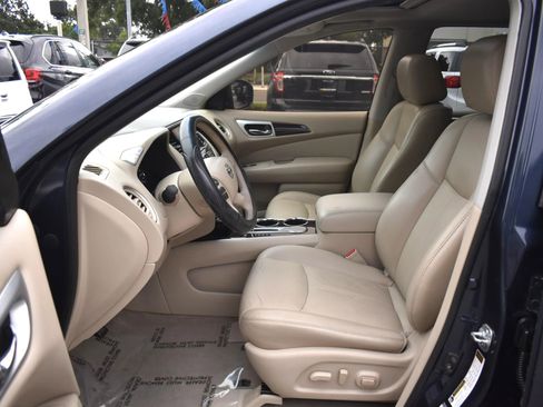 Used 2015 Nissan Pathfinder SL w/ SL Premium Package image 11