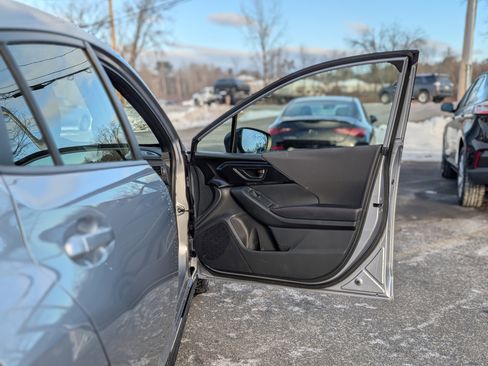 Used 2025 Subaru Impreza RS image 37