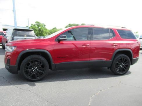 Certified 2023 GMC Acadia SLE w/ Driver Convenience Package FWD image 2