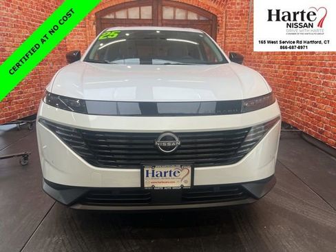 Used 2025 Nissan Murano SL image 2