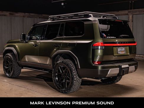 Used 2024 Lexus GX 550 image 7