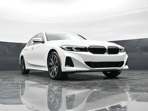 New 2026 BMW 330i Sedan w/ Premium Package RWD image 27