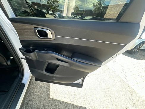 Used 2023 Kia Sorento S w/ Panoramic Sunroof Package AWD/4WD image 34