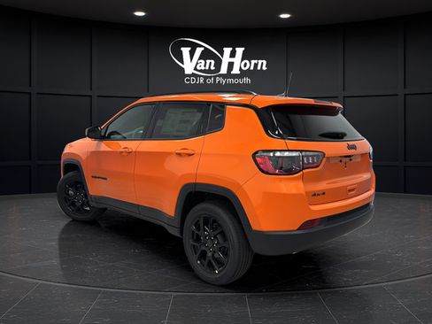 New 2026 Jeep Compass Latitude AWD/4WD image 4