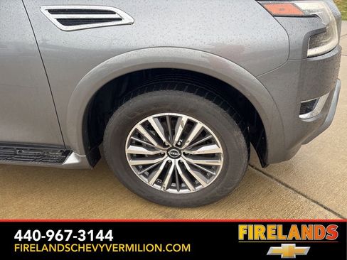 Used 2024 Nissan Armada SL image 29