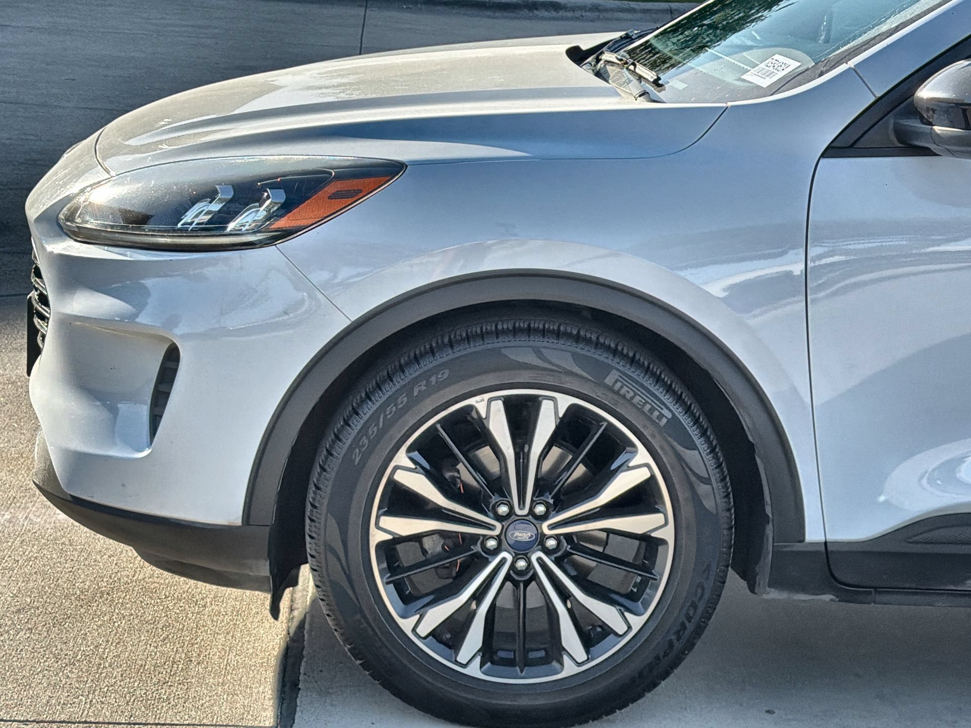 Used 2022 Ford Escape SE w/ SE Sport Appearance Package FWD image 10