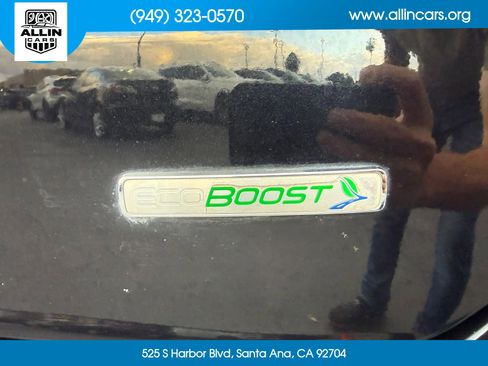 Used 2019 Ford Edge SE FWD image 16