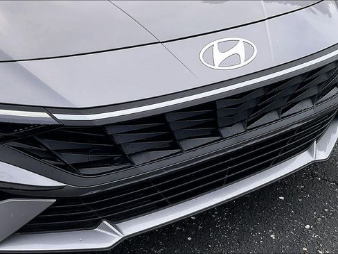 Used 2026 Hyundai Elantra Sport FWD image 28