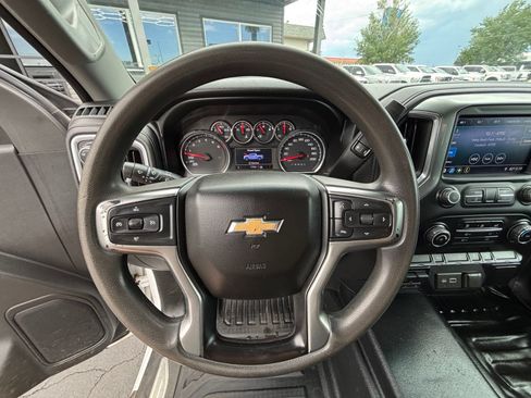 Used 2019 Chevrolet Silverado 1500 LT w/ Z71 Off-Road Package AWD/4WD image 18