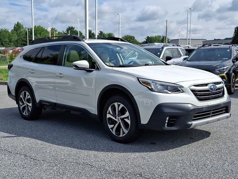 Used 2022 Subaru Outback Limited AWD/4WD image 3
