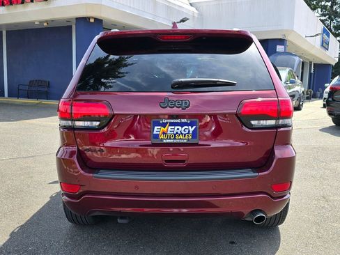 Used 2020 Jeep Grand Cherokee Altitude AWD/4WD image 7