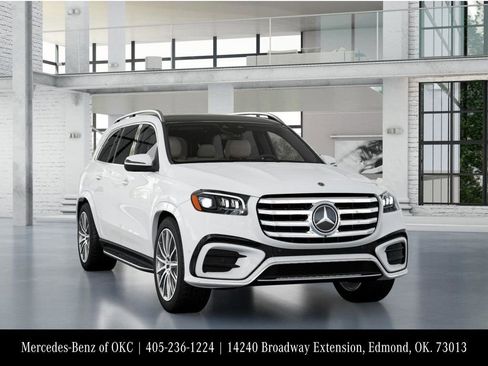 New 2026 Mercedes-Benz GLS 580 4MATIC image 9