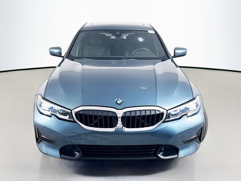 Used 2019 BMW 330i Sedan w/ Convenience Package image 2